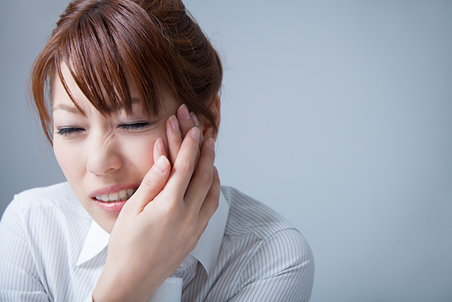顎関節症の３つの原因